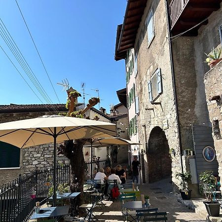 Studios Al Castello Dei Limoni Limone sul Garda Bagian luar foto